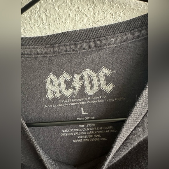 AC DC tee shirt - Picture 2 of 2